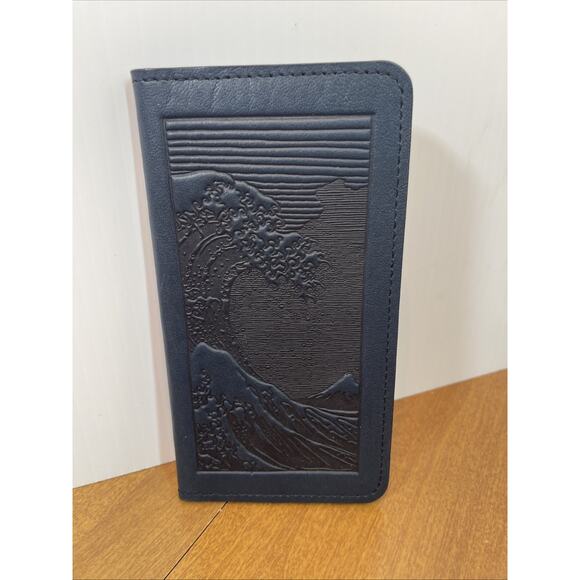 Oberon Checkbook Cover Embossed Blue Leather With Divider Flap New - Picture 2 of 8